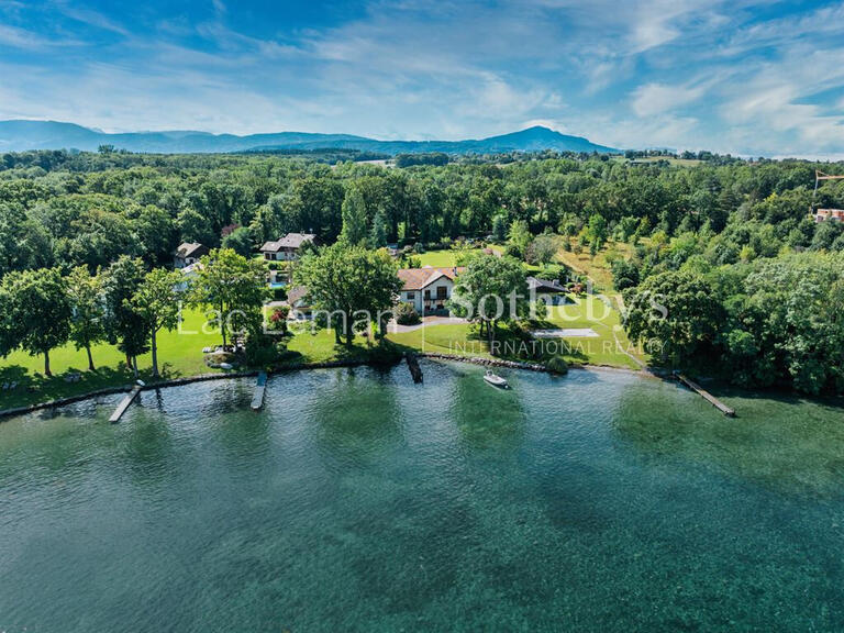 House Nernier - 8 bedrooms - 539m²