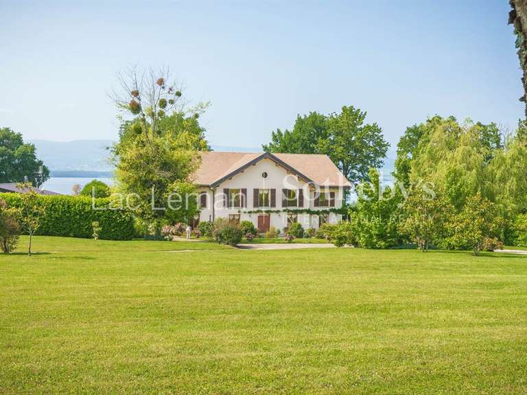 Maison Nernier - 8 chambres - 539m²