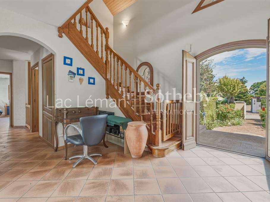 Maison Nernier