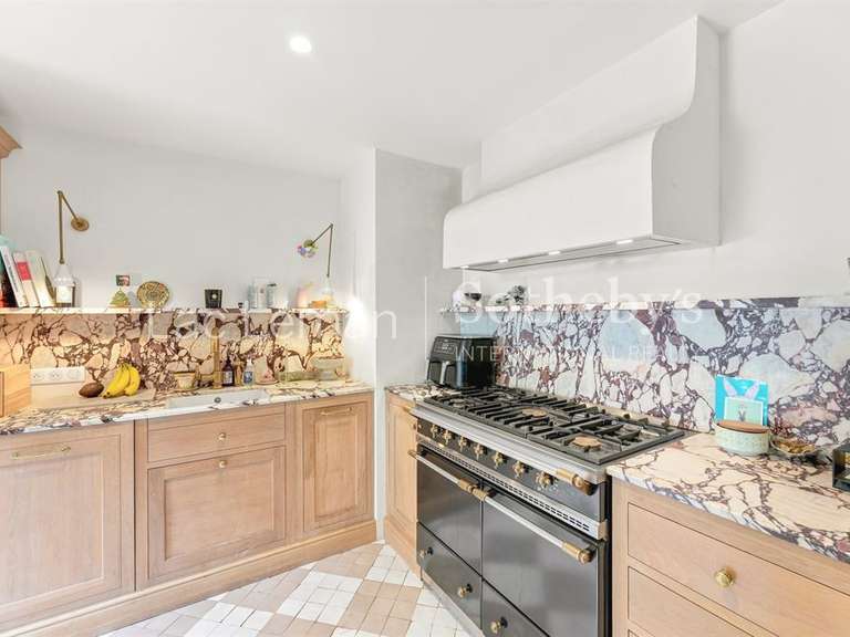 Maison Nernier - 5 chambres - 142m²