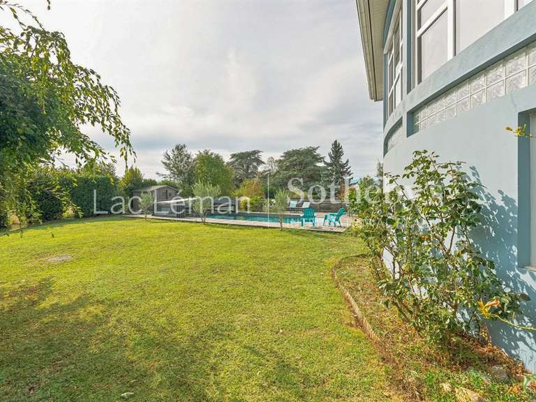 Maison Nernier - 5 chambres - 310m²