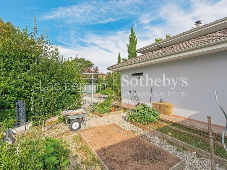 Maison Nernier - 5 chambres - 310m²
