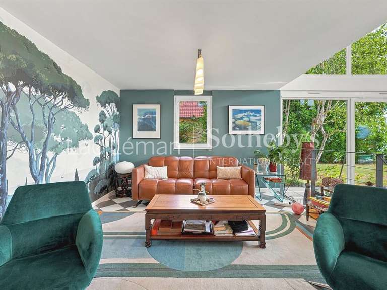 Maison Nernier - 5 chambres - 310m²