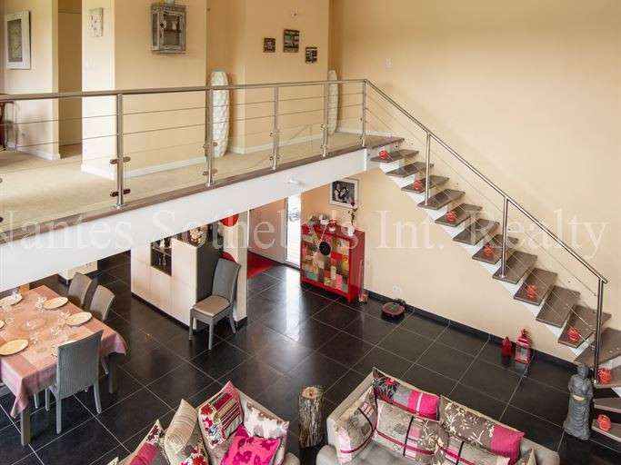 Maison Nesmy - 5 chambres - 296m²