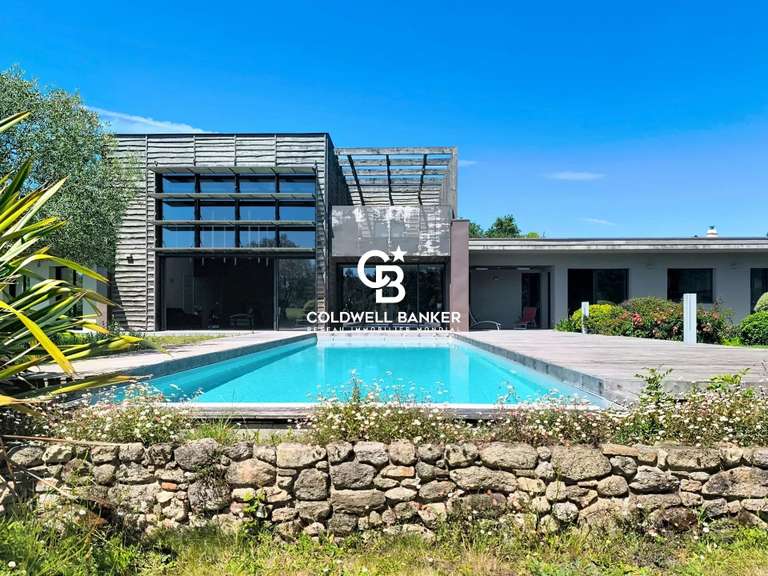 Maison Nesmy - 4 chambres - 263m²