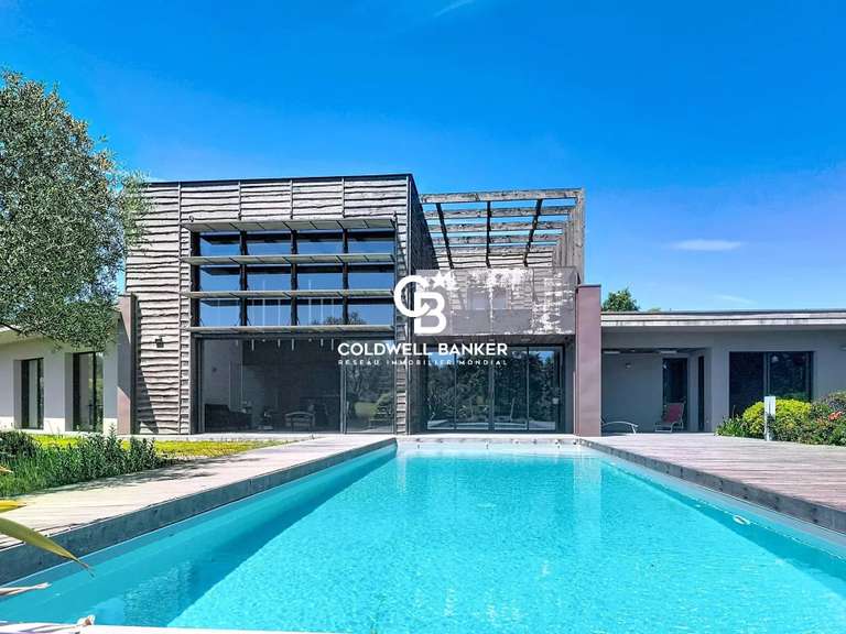 Maison Nesmy - 4 chambres - 263m²