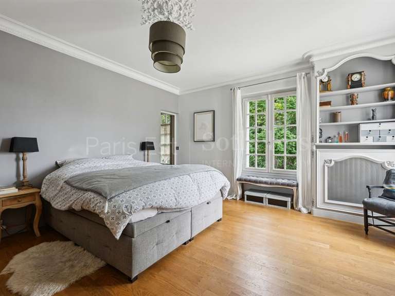 Maison Neuilly-Plaisance - 5 chambres - 200m²