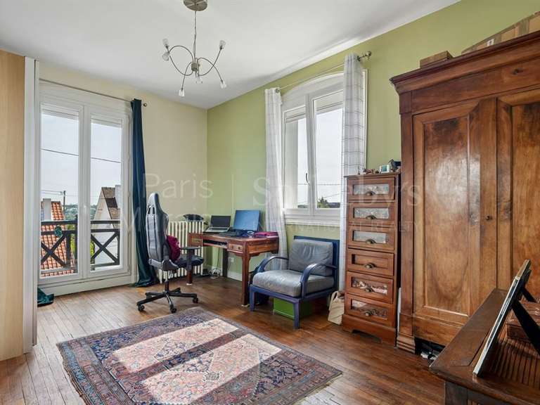 Maison Neuilly-Plaisance - 5 chambres - 231m²