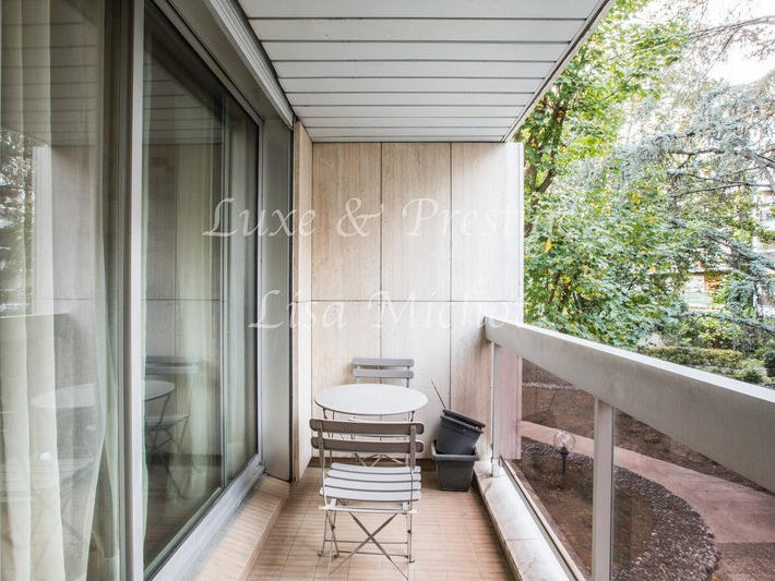 Sale Apartment Neuilly-sur-Seine - 3 bedrooms