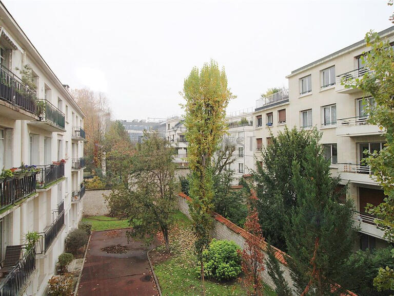 Sale Apartment Neuilly-sur-Seine - 2 bedrooms