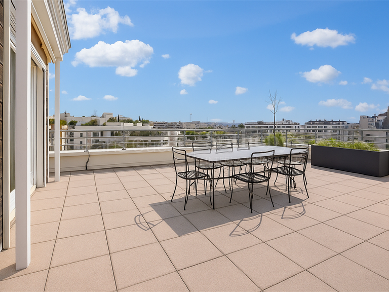 Appartement Neuilly-sur-Seine - 3 chambres - 220m²