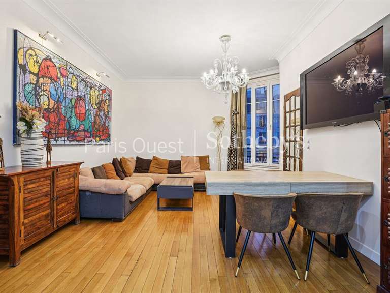 Appartement Neuilly-sur-Seine - 2 chambres - 84m²