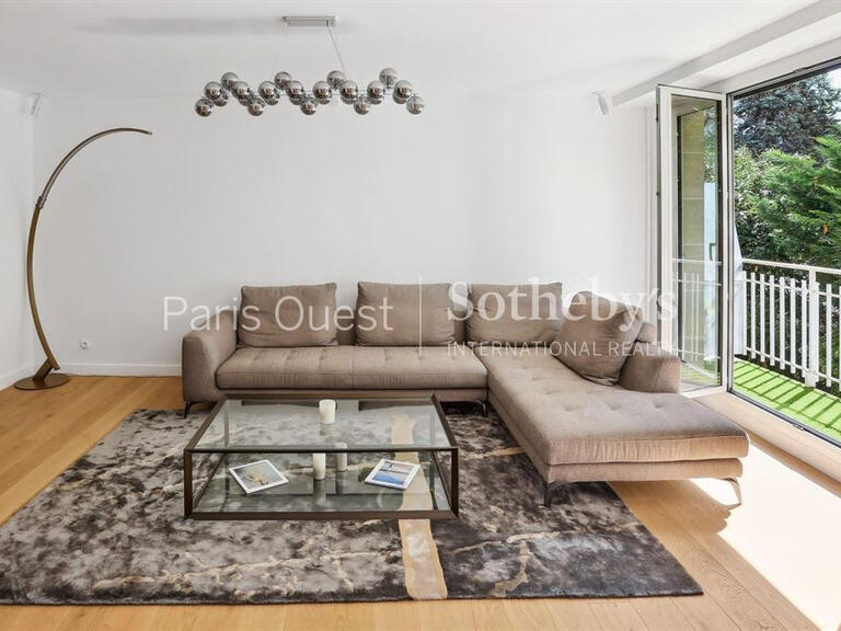 Apartment Neuilly-sur-Seine - 3 bedrooms - 98m²
