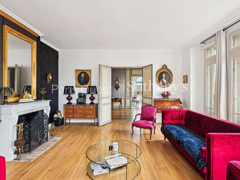 Appartement Neuilly-sur-Seine - 3 chambres - 245m²