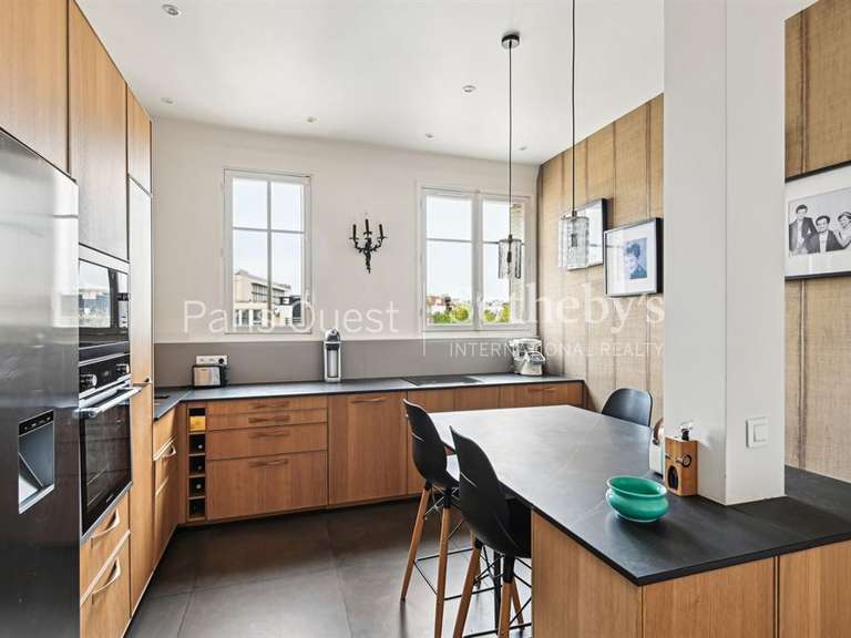 Appartement Neuilly-sur-Seine - 3 chambres - 245m²