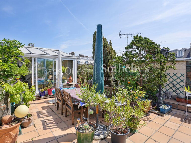 Apartment Neuilly-sur-Seine - 3 bedrooms - 115m²