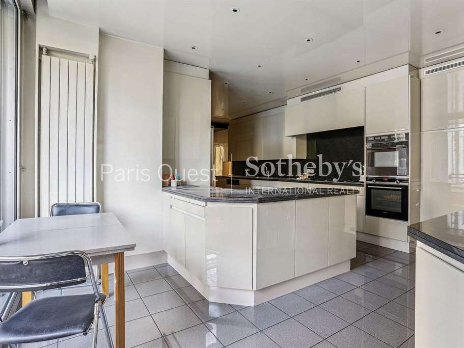 Apartment Neuilly-sur-Seine