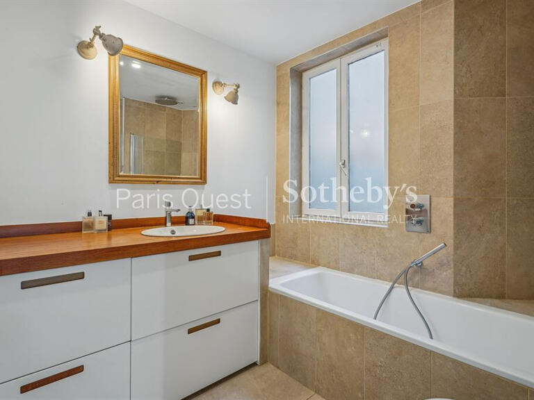 Appartement Neuilly-sur-Seine - 3 chambres - 97m²
