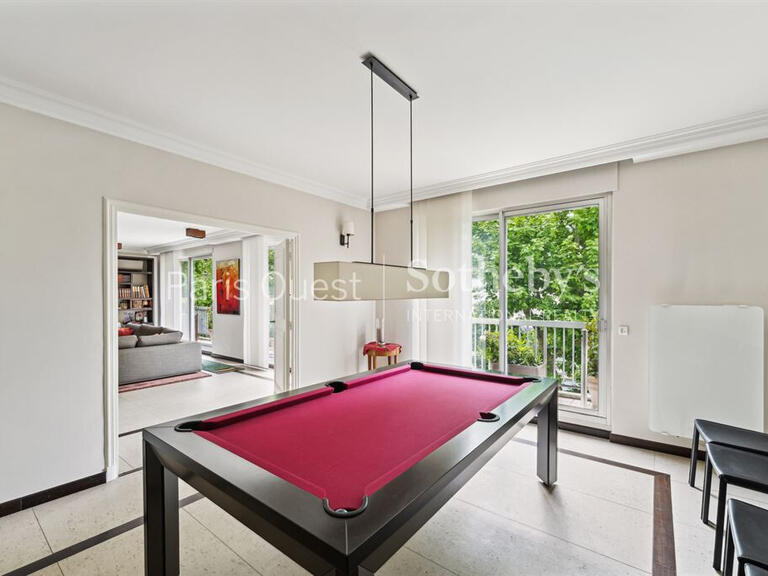 Apartment Neuilly-sur-Seine - 4 bedrooms - 195m²