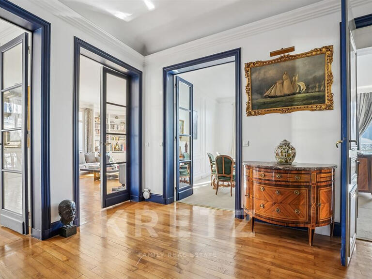 Apartment Neuilly-sur-Seine - 230m²