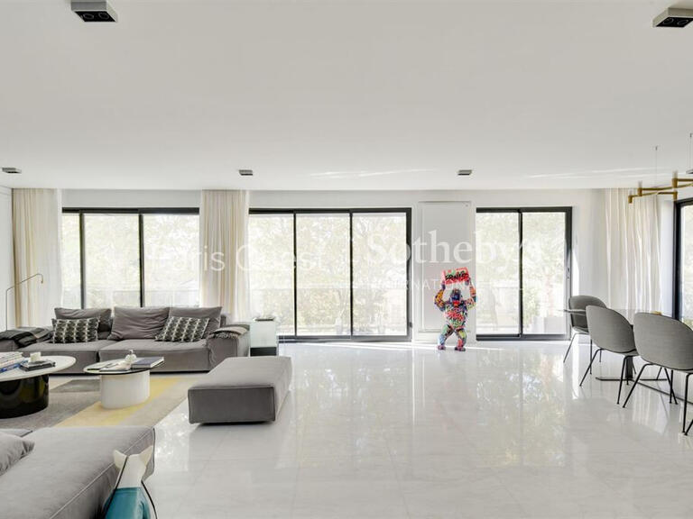 Apartment Neuilly-sur-Seine - 4 bedrooms - 176m²