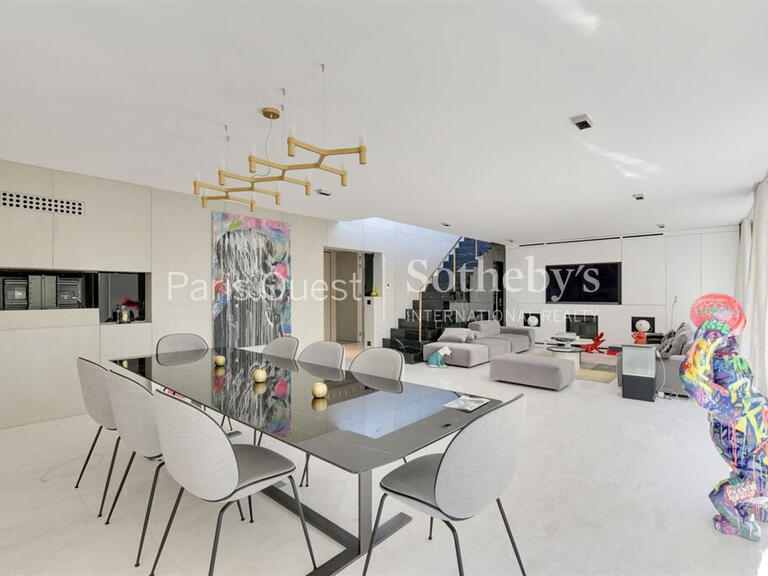 Apartment Neuilly-sur-Seine - 4 bedrooms - 176m²