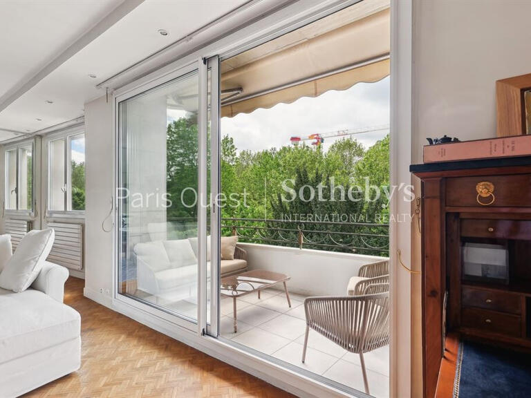 Apartment Neuilly-sur-Seine - 2 bedrooms - 102m²