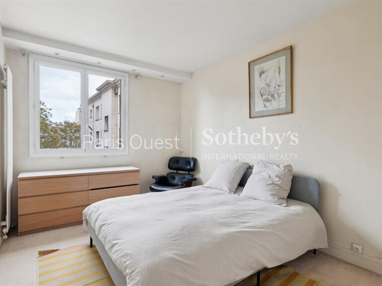 Apartment Neuilly-sur-Seine - 2 bedrooms - 102m²