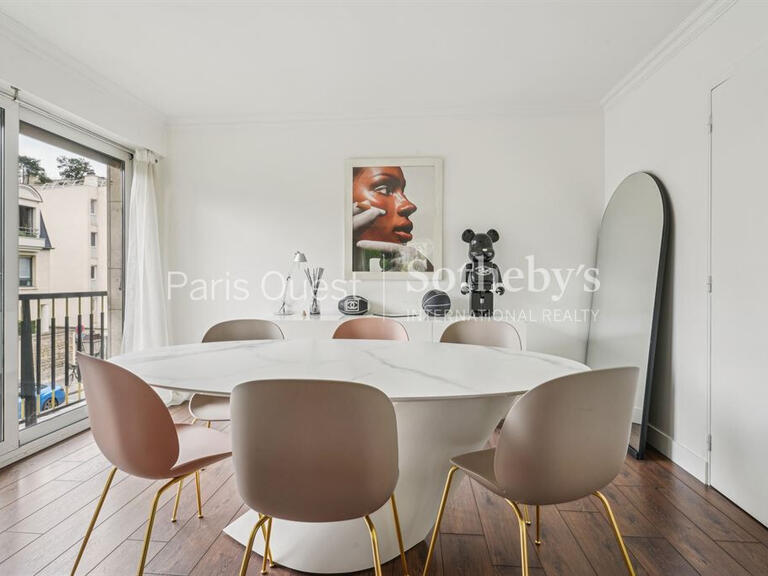 Apartment Neuilly-sur-Seine - 2 bedrooms - 92m²