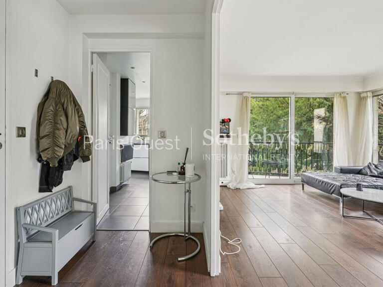 Apartment Neuilly-sur-Seine - 2 bedrooms - 92m²