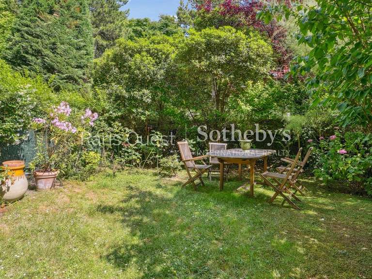 Appartement Neuilly-sur-Seine - 2 chambres - 88m²
