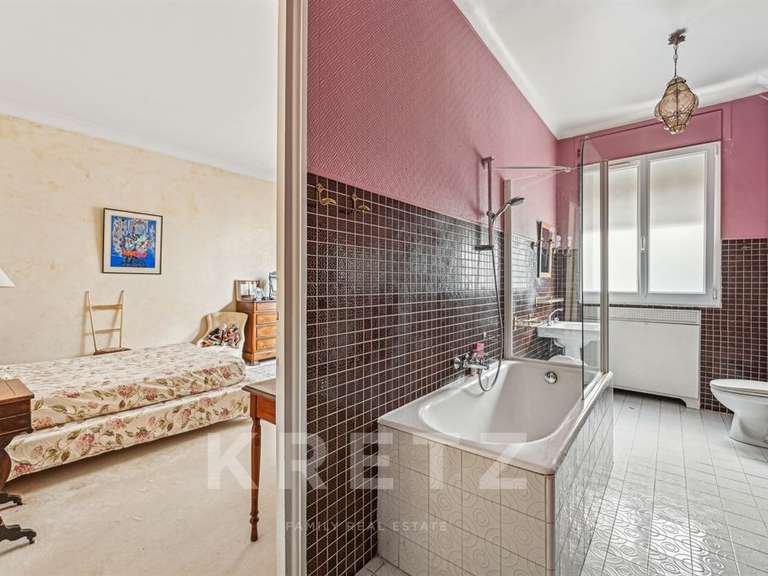 Apartment Neuilly-sur-Seine - 2 bedrooms - 145m²