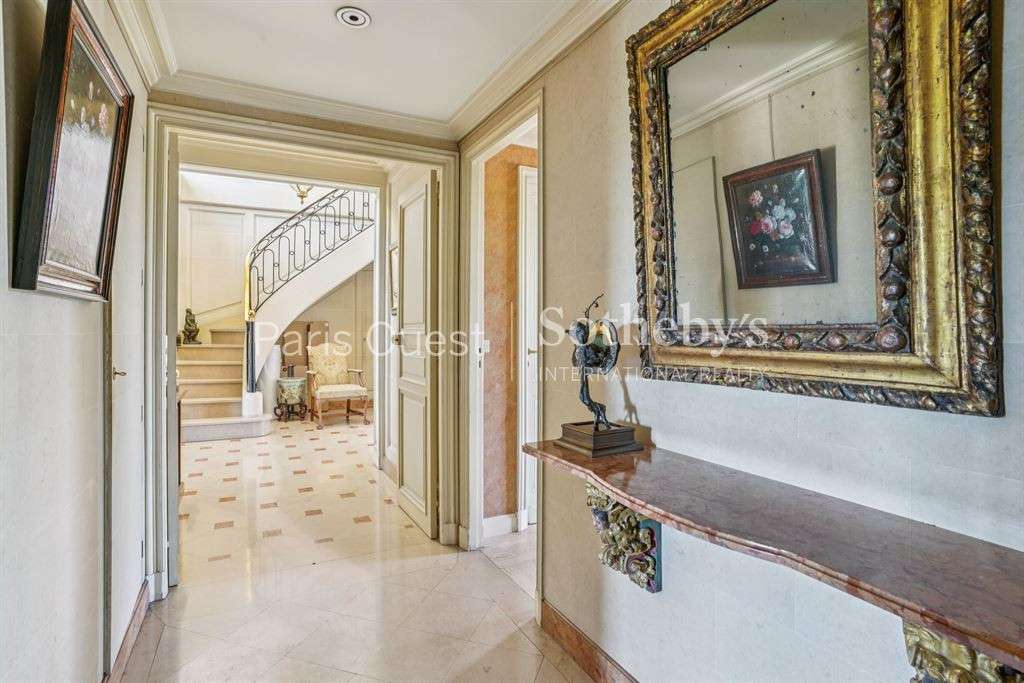 Apartment Neuilly-sur-Seine