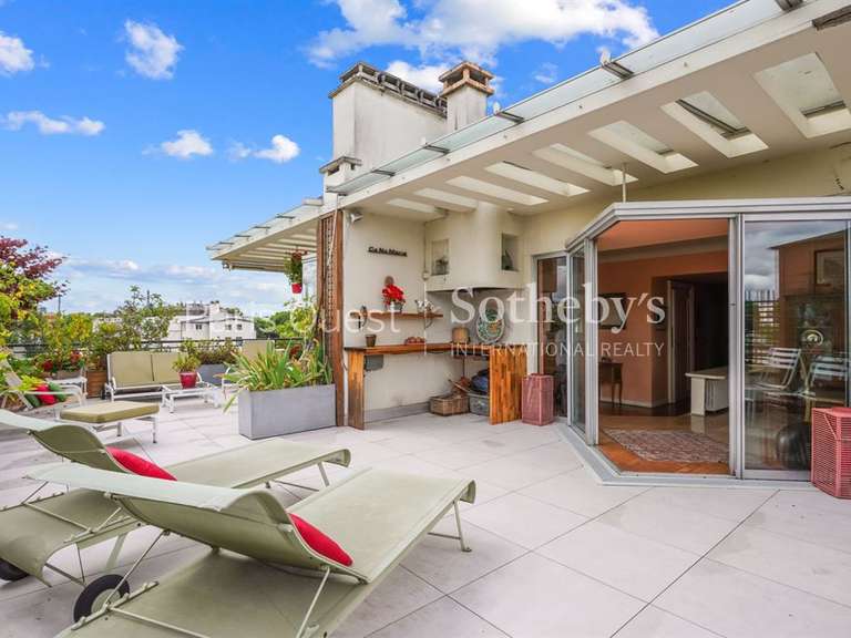 Appartement Neuilly-sur-Seine - 3 chambres - 147m²