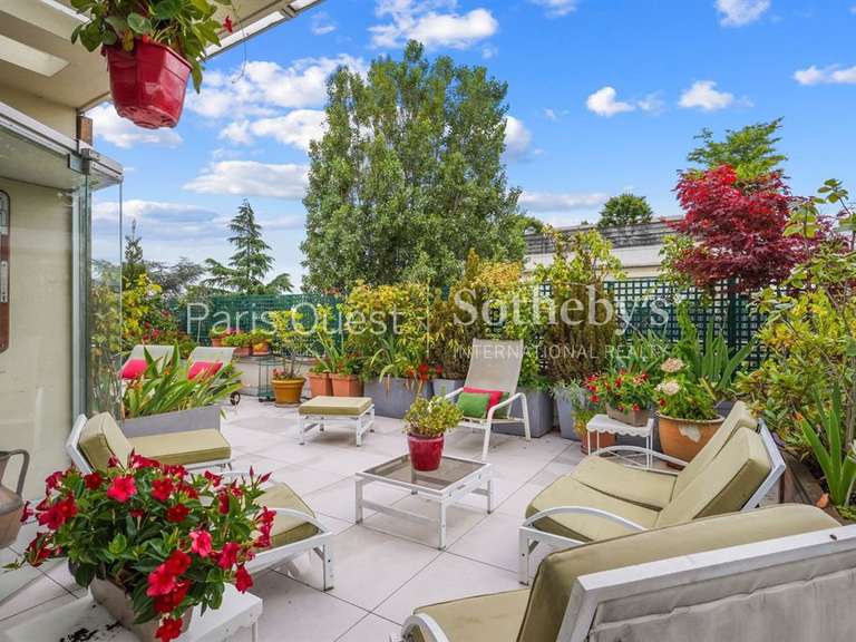 Appartement Neuilly-sur-Seine - 3 chambres - 147m²