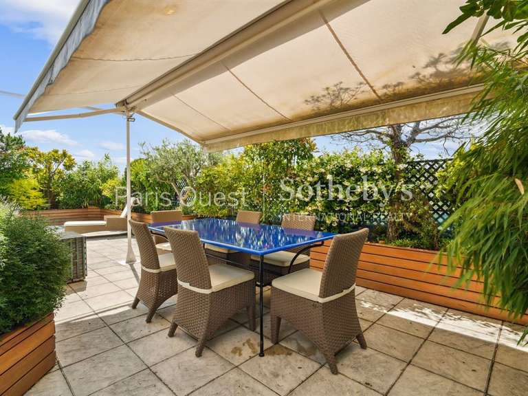 Appartement Neuilly-sur-Seine - 3 chambres - 134m²