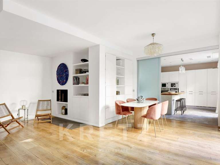 Apartment Neuilly-sur-Seine - 4 bedrooms - 226m²