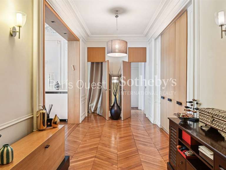 Appartement Neuilly-sur-Seine - 4 chambres - 210m²