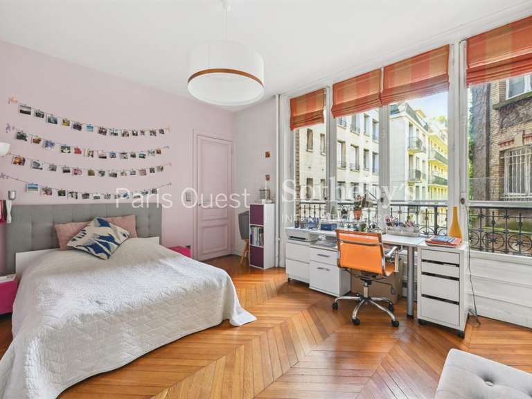 Appartement Neuilly-sur-Seine - 4 chambres - 210m²