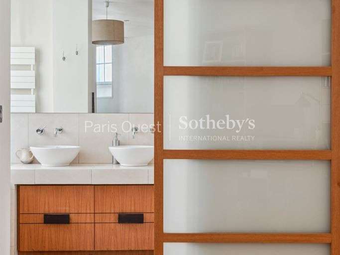 Appartement Neuilly-sur-Seine - 4 chambres - 210m²