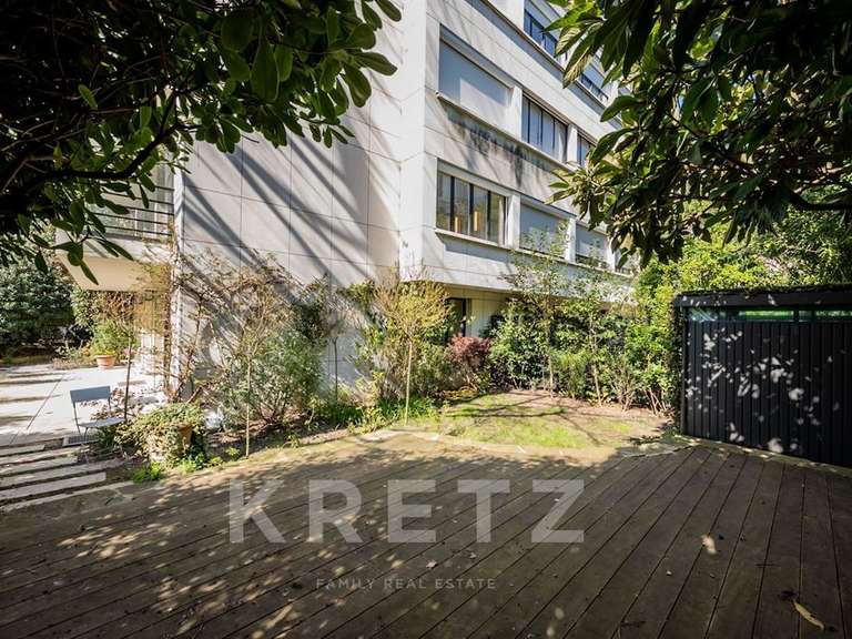 Apartment Neuilly-sur-Seine - 4 bedrooms - 211m²