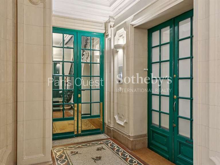 Apartment Neuilly-sur-Seine - 3 bedrooms - 110m²