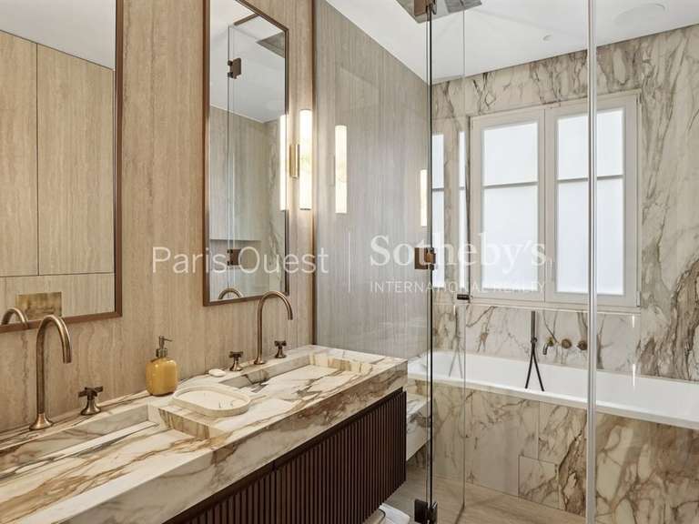 Appartement Neuilly-sur-Seine - 3 chambres - 110m²