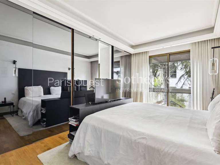 Apartment Neuilly-sur-Seine - 4 bedrooms - 200m²