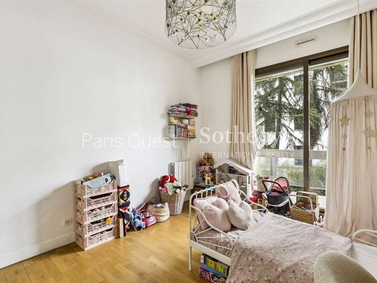 Apartment Neuilly-sur-Seine - 4 bedrooms - 200m²