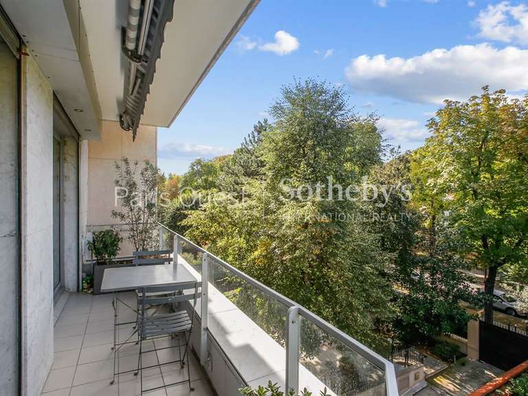 Appartement Neuilly-sur-Seine - 1 chambre - 92m²