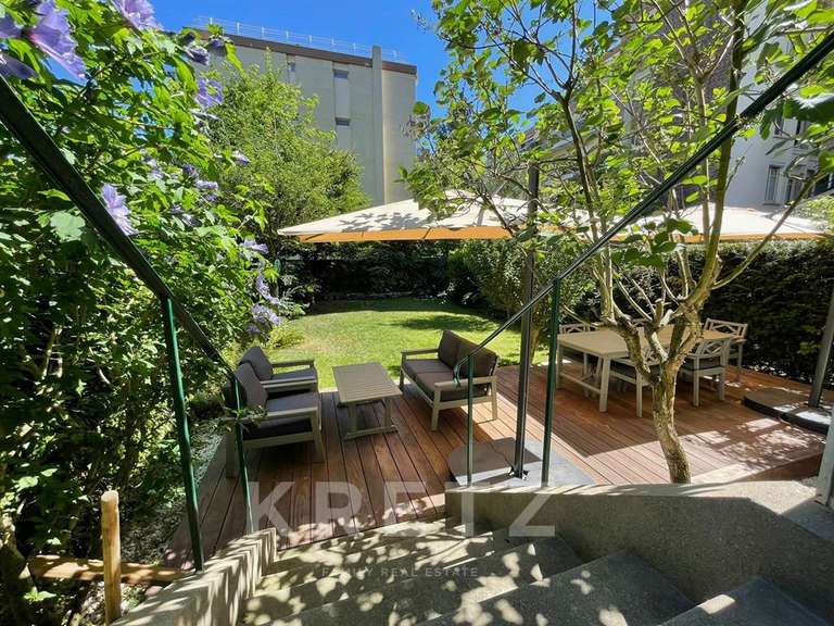 Appartement Neuilly-sur-Seine - 2 chambres - 151m²