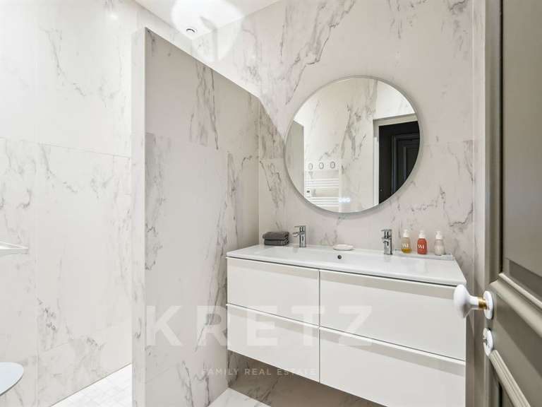 Appartement Neuilly-sur-Seine - 2 chambres - 151m²