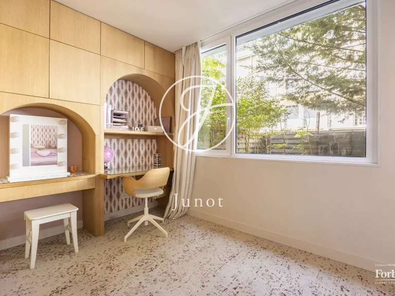 Appartement Neuilly-sur-Seine - 3 chambres - 168m²