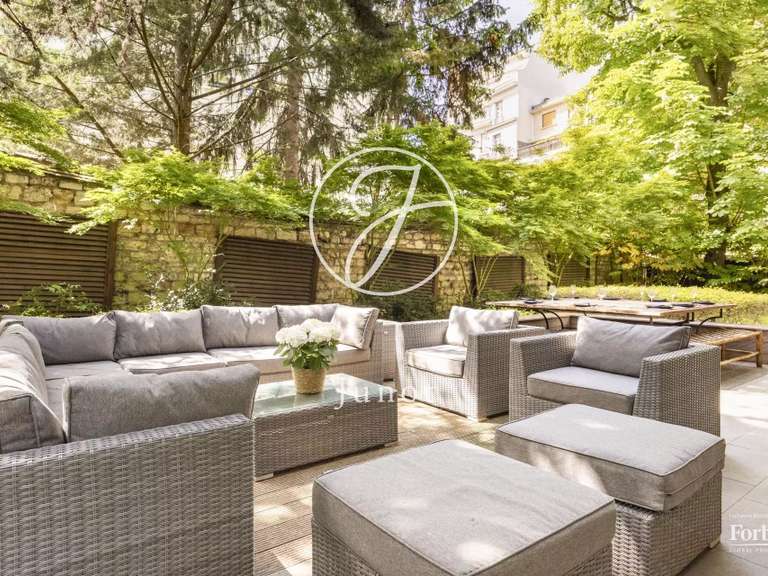 Appartement Neuilly-sur-Seine - 3 chambres - 168m²